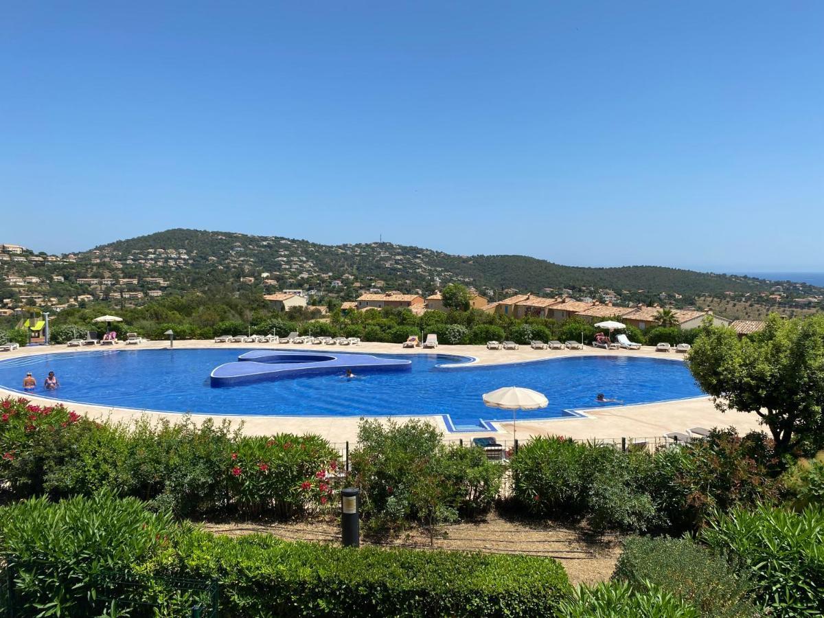 Appart. Vue Mer Avec Piscine - Golfe De St Tropez Les Issambres Εξωτερικό φωτογραφία